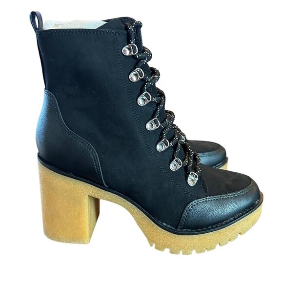 Sun+stone LennonnLace Up Faux Suede  Black Boots NEW  Size 7.5 Lug Sole Combat - Picture 1 of 10